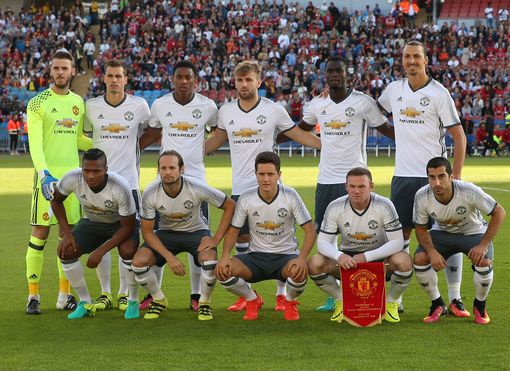 借出色的个 借出色的个